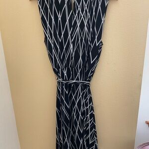Jessica Howard Black and White Belted Dress